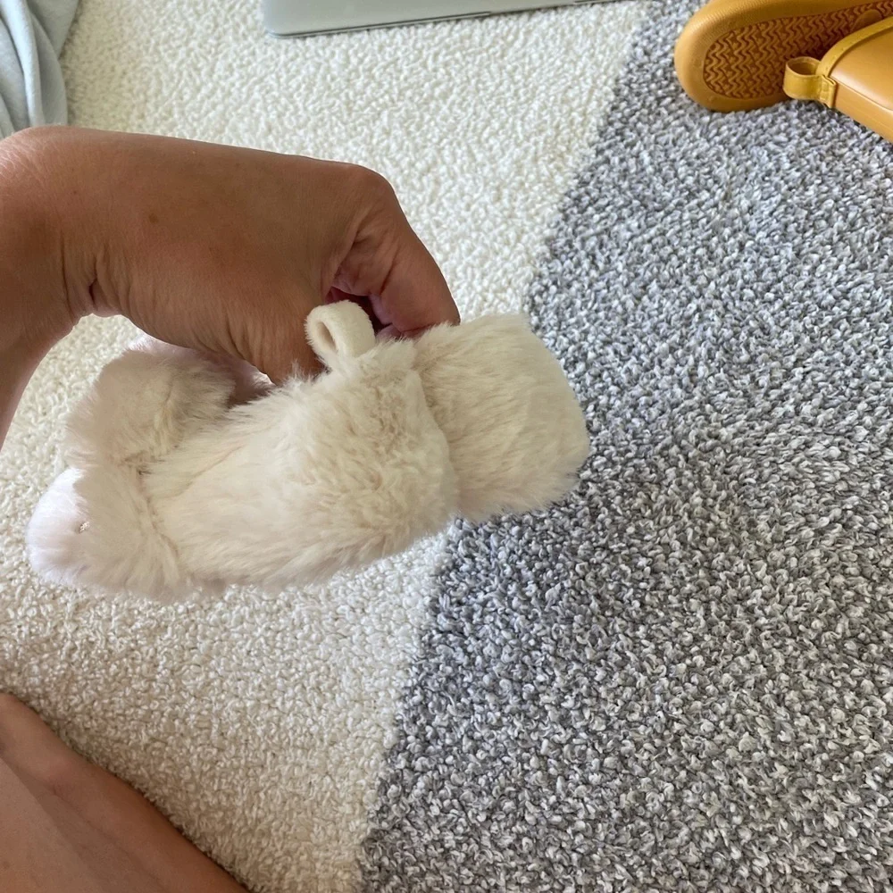 Baby llama baby slippers 0-3 months